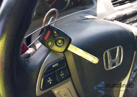 2012 Honda Accord 3.5 Ex-L из США, поврежденный, VIN 1HGCP3F80CA022684